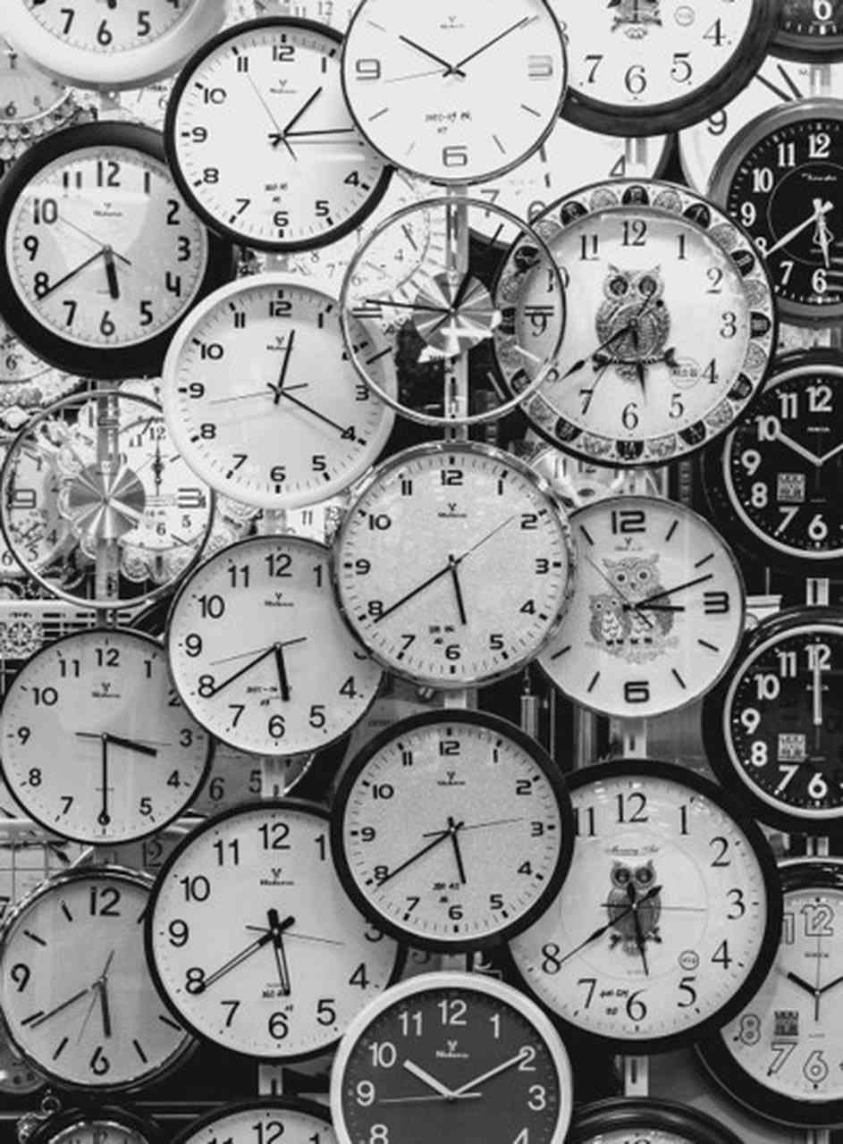 picture of clocks