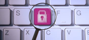 Comprendere le basi del copyright del software: proteggere la proprietà intellettuale